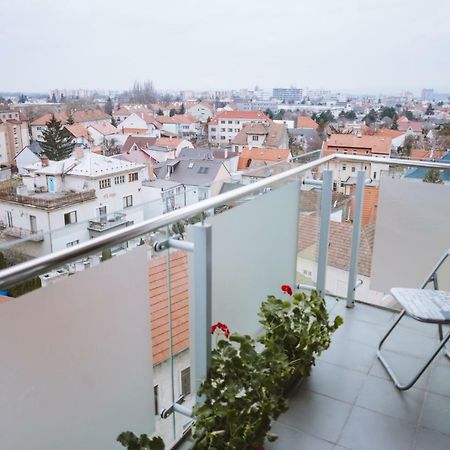 Design Apartment, The City Centre Close To The Health Spa П'єштяни Екстер'єр фото