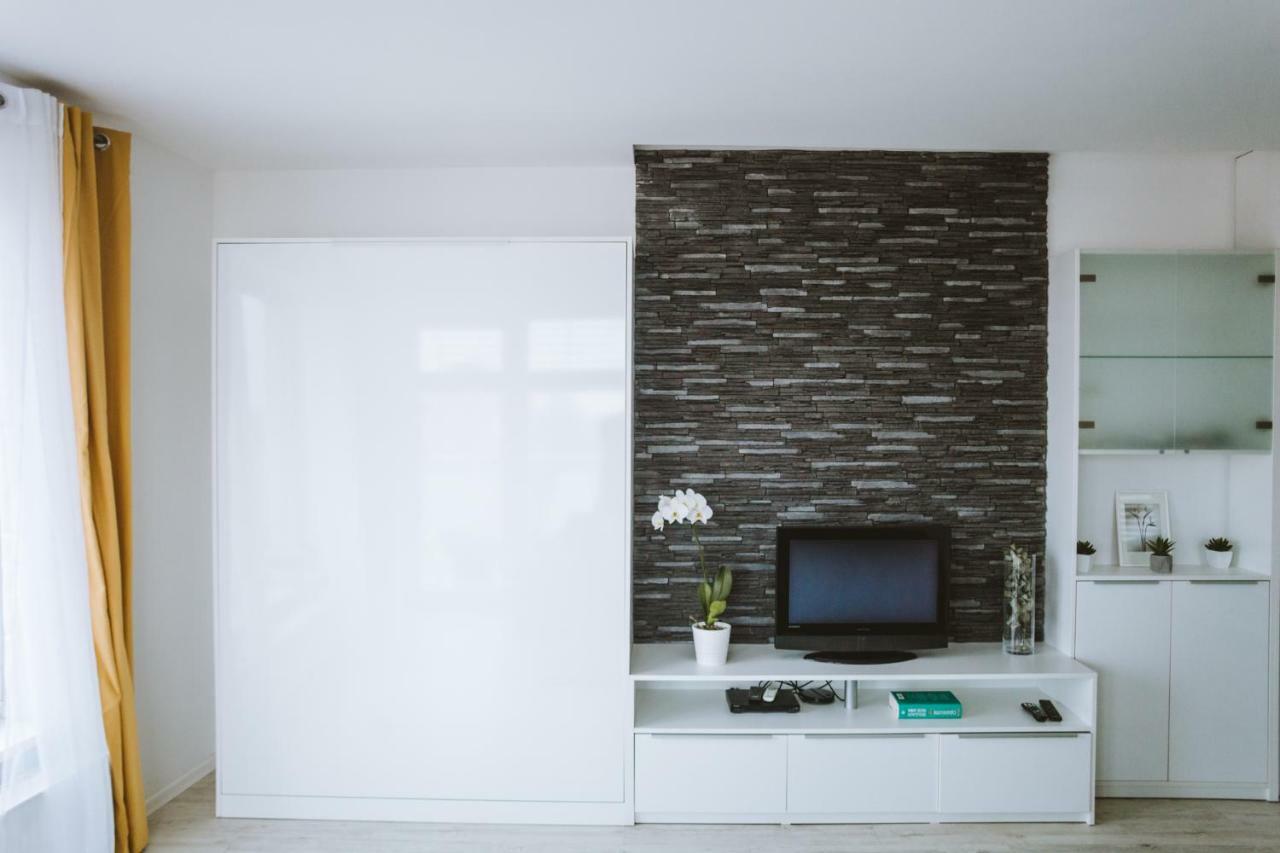 Design Apartment, The City Centre Close To The Health Spa П'єштяни Екстер'єр фото